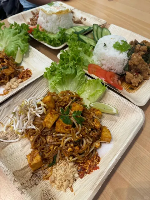 "Polish Food Adventure: My Personal Kraków & Warsaw Hit List! 🇵🇱🍽️"