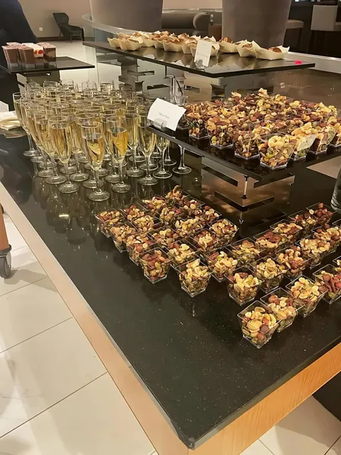 A Crazy Yet Super Affordable Way to Book Vegas Hotels... 😏