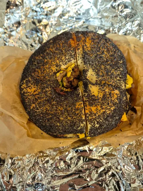 Quality Bagels at Fair Prices – A True Neighborhood Gem! 🥯💫