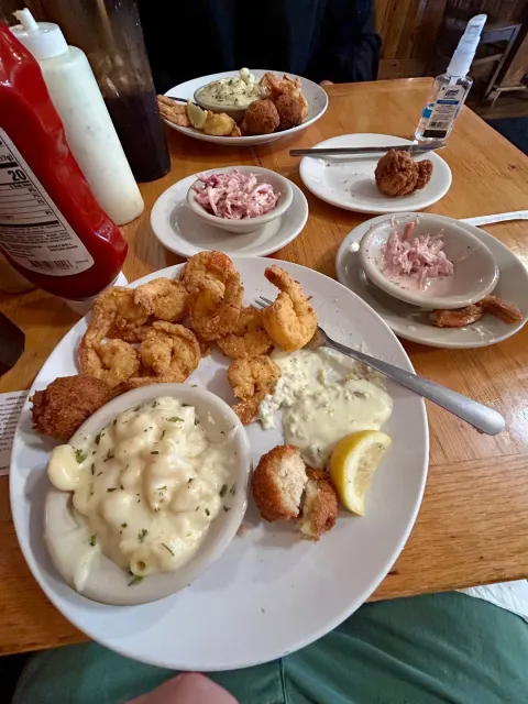 Hyman’s Ranks Among the Best Restaurants! 🦐🏆