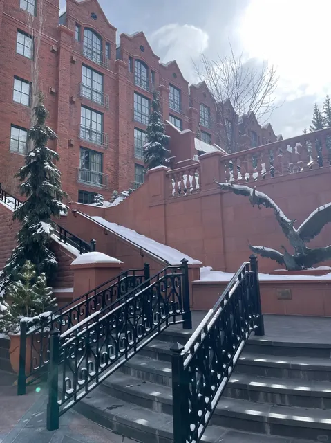 I Love Aspen Ski Resort 🏂 | Staying at The St. Regis