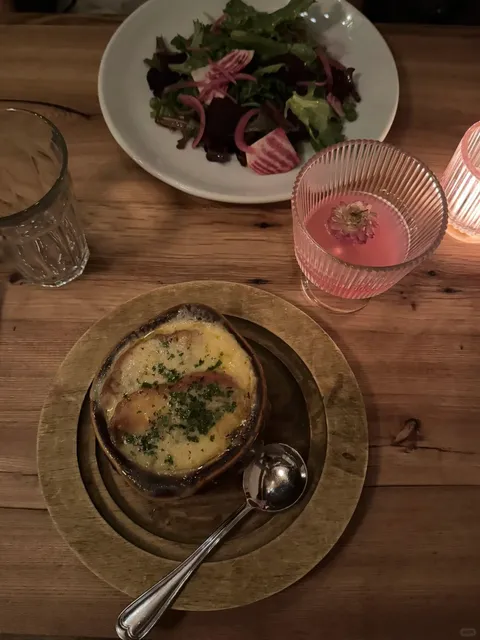 🍴 Comparison of Two Popular French Restaurants in Aspen