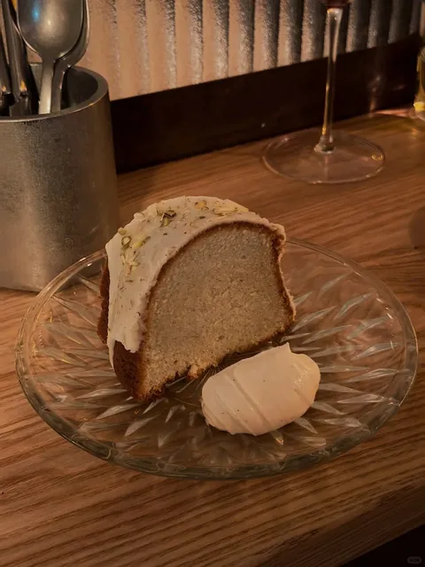 A Charming West Village Seafood Bistro 🦐｜Claud