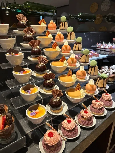 Buenos Aires | Sheraton Hotel Sunday Brunch Buffet Review 🍽️✨​​