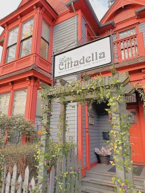 Hidden Gem Café in the Historic District: Caffè Cittadella ☕🏡