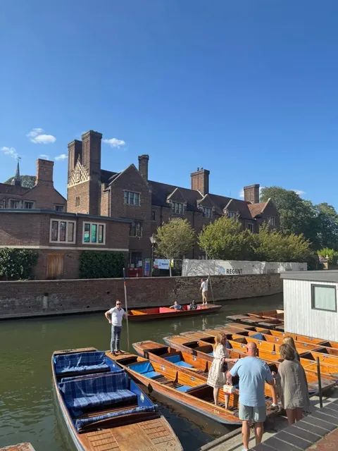 🚌 Just Back from My Cambridge Day Group Tour!