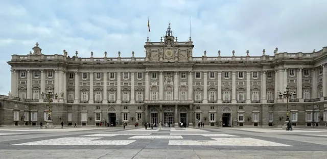 🇪🇸 First Time in Madrid? Don‘t Miss These 6 Places! 🔅