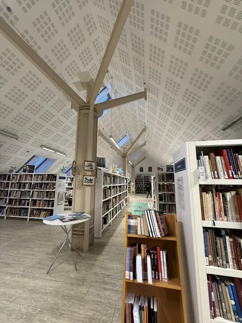 Budapest🔖 Capital: Szabó Ervin Library, Music Department