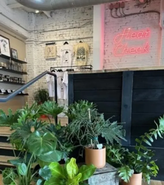 ☕️ Heat Check - Pittsburgh's Vintage & Coffee Fusion! 🏀