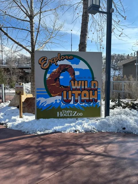 Checked in at Hogle Zoo in Salt Lake City! 🦁🐘🦒🌿