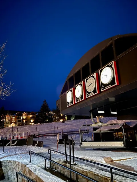 Discover the Fairy-Tale Ski Paradise of Aspen 🏂