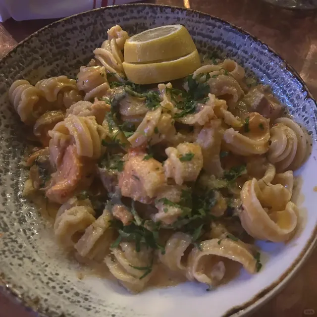 Seattle Italian｜Von’s 1000 Spirits