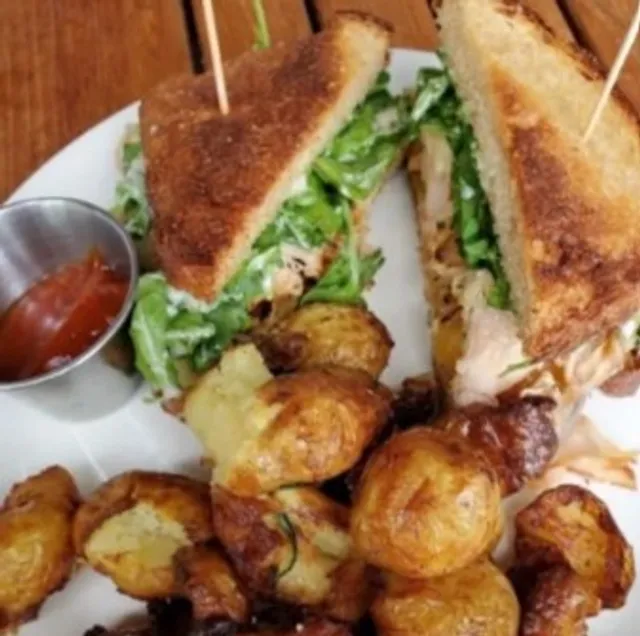 🌳 The Porch at Schenley | Oakland's All-Day Campus Hub