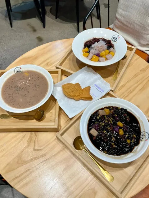 New taiwan desert shop  in LA --Taro Yuan