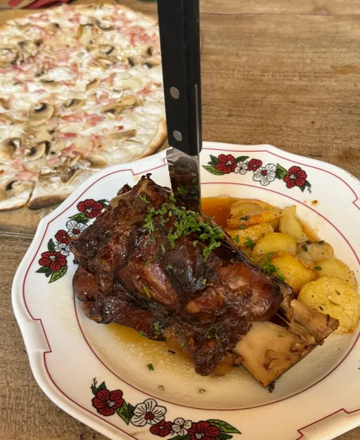 ​​🇫🇷 Strasbourg Dining Gem | Winstub le Platz ! 🍖✨​