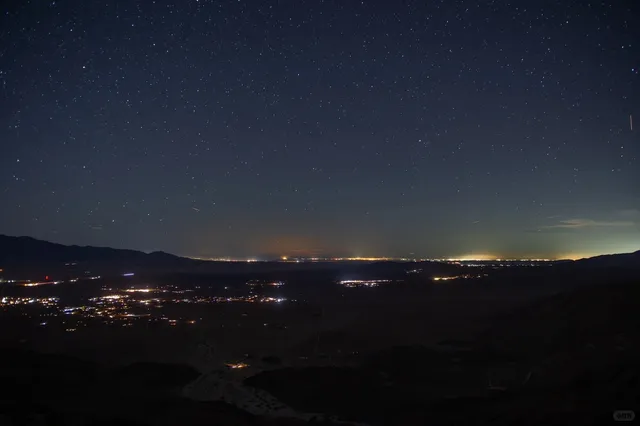 🌌 Galaxy in the Deep Desert of Southern California 🏜️✨