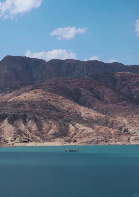 🌄🌅 Peach Li’s Ferry: Arizona’s Sunset “Orange Sea” Spectacle! 🌴