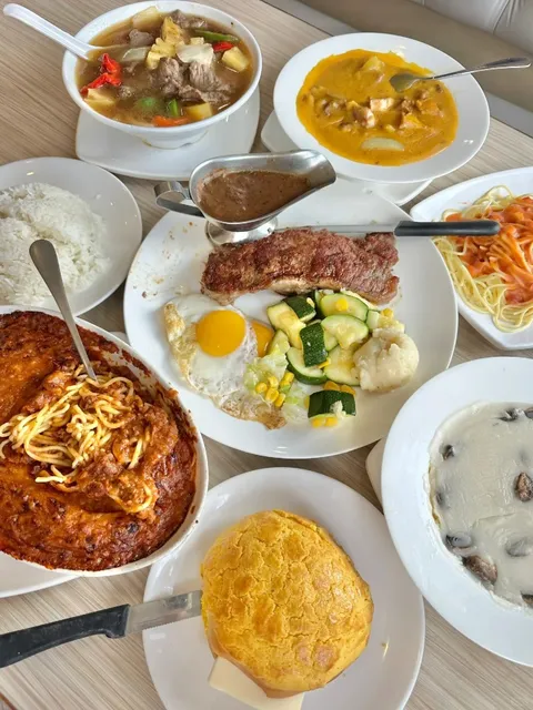 LA’s Beloved Comfort Spot 🍽️ Super Affordable Brunch & Late-Night Eat