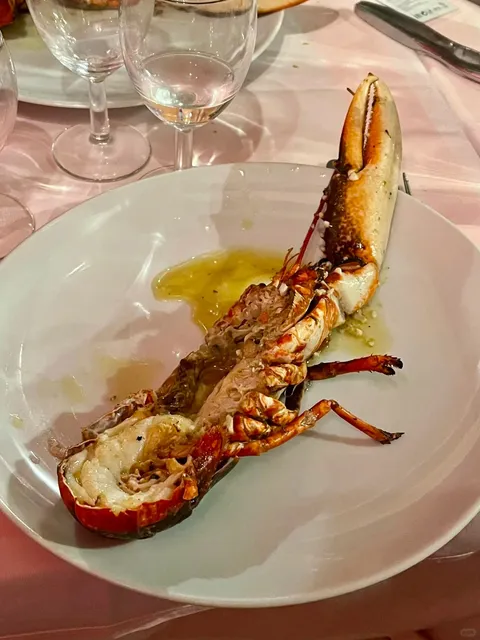 A Must-Visit Restaurant in Paris 🦞