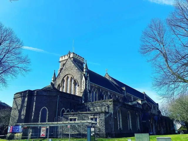 🏴󠁧󠁢󠁷󠁬󠁳󠁿 Wales Trip Day 1: Swansea