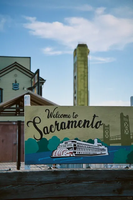 🇺🇸 Sacramento, CA – One-Day Travel Guide 🐻