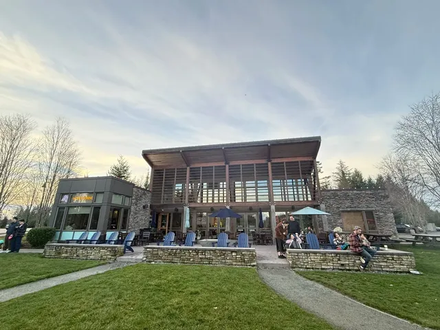 🌤️ A Rare Beautiful Day in Seattle