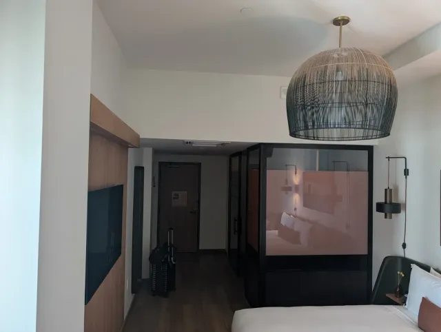 Hollywood first timer