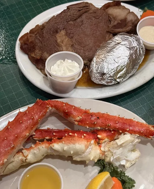 Alaska | Fairbanks Travel Guide 🌌 Food Section