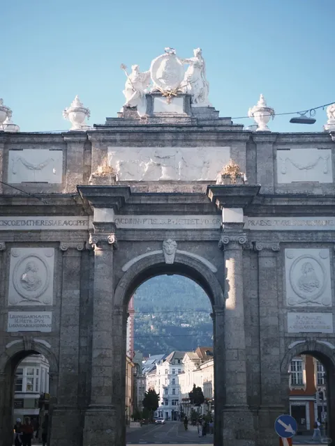 🇦🇹 Innsbruck: Where the Alps Whisper Your Name 🏔️🚂