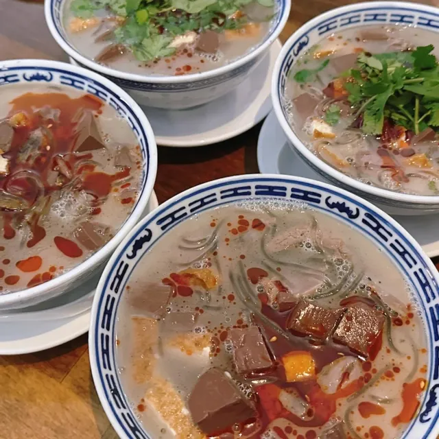 Berlin Cuisine | Duck Blood Vermicelli Soup -