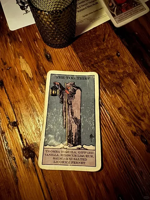 Chicago Nightlife — The Bar Scene is Amazing! 🍸