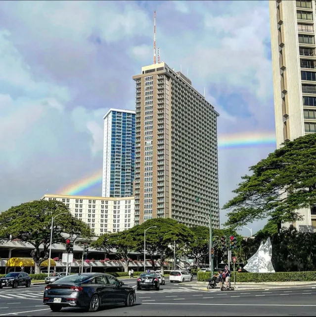 A Beautifully Renovated Hotel with Great Shopping🌟