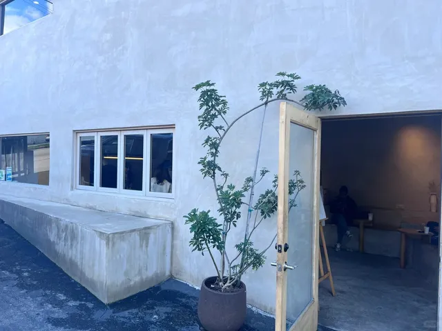 Laveta | The Brunch Spot You Can’t Miss in LA 🥐✨