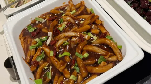 Save on Colombo’s Cinnamon Hotel Buffet: Guide 🇱🇰