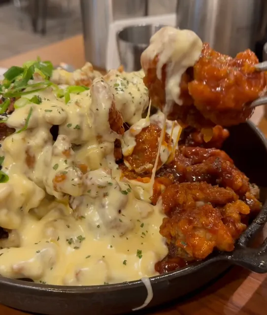 Ottawa Must-Eats: Drop Your Luggage & Head Straight Here!