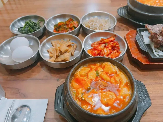 🍲 Tofu Chon in Ontario — Great Korean Tofu Soup!