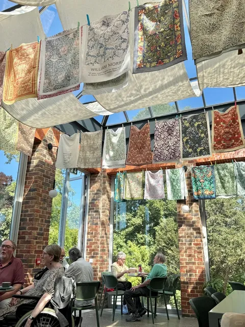 🇬🇧 London's Hidden Gem: The William Morris Gallery 🌸✨  