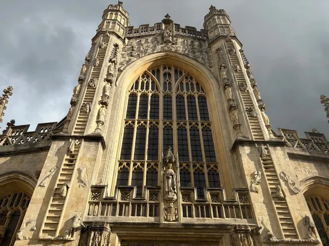  Bath Day Trip Guide: A Journey Through Jane Austen's Elegant City