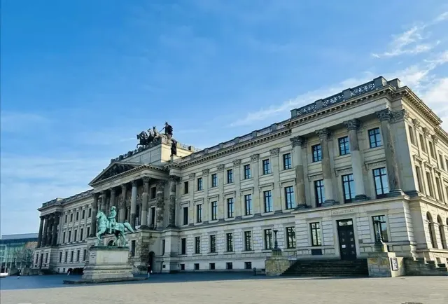 🇩🇪 Enchanting Germany: The Lion City of Braunschweig 🦁✨