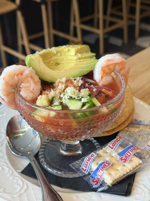 Mariscos San Pedro: The Ultimate Chicago Mexican Seafood Experience 🦐