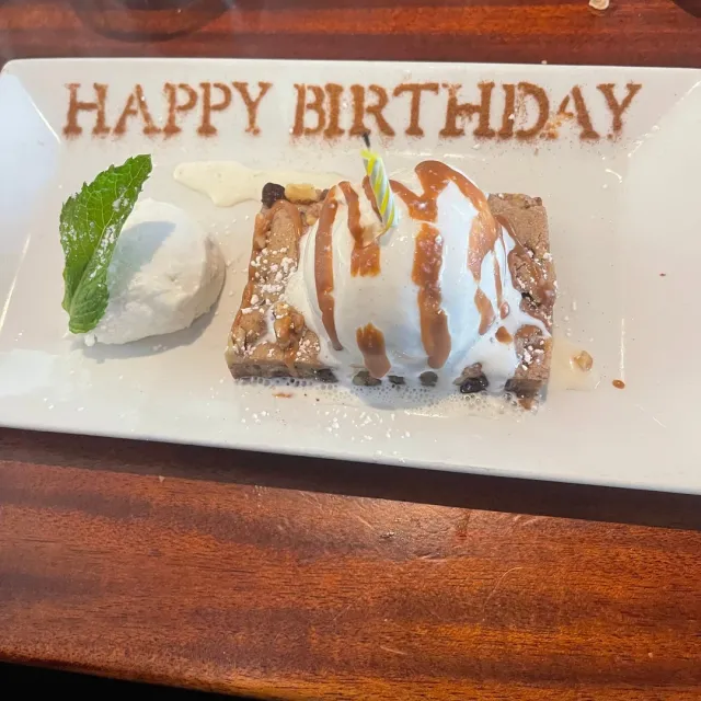 Perfect for Special Occasions & Casual Evenings Alike! 🎉🍽️