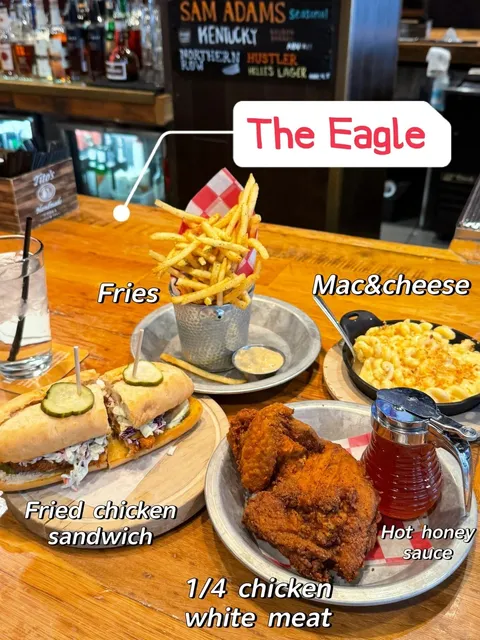 Cincinnati | In LOVE with this Fried Chicken Spot! 🔥