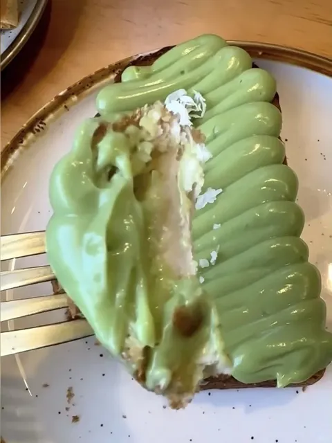 San Francisco’s New Opening! The Ultimate Salted Egg Yolk Croissant!