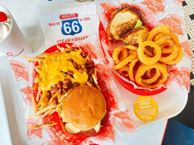 Double Satisfaction from Savory Patties and Creamy Milkshakes