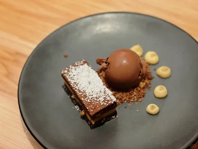 Chicago 🍛 | Fully Booked Croatian Restaurant — Rosemary