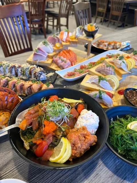 Affordable and Generous Japanese Cuisine with High Aesthetics!