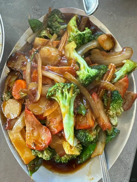 Dinner in Ashland: Chinese Food… Meh. 🥢😐