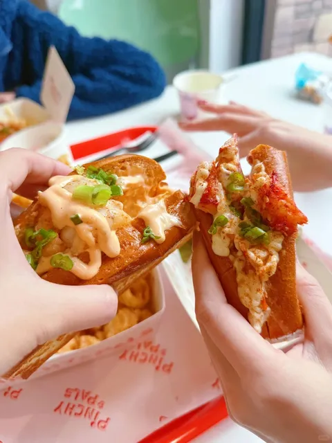 Who Gets It?! 🎄🎁 Lobster Roll + Christmas Gift = Instant Vibe 🦞