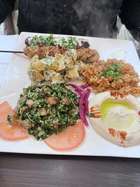 A Lebanese Couple's Restaurant with Loads of Repeat Customers 🔥