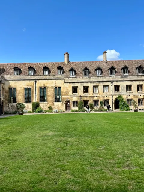 📍 Cambridge Day Trip｜Punting on the Cam 